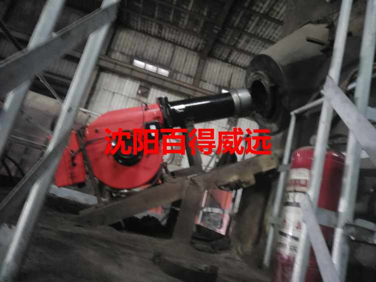 某垃圾焚燒廠燃油燃燒器指導安裝等待調(diào)試
